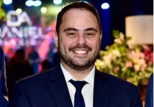 Em carta, João Paulo entrega cargo de secretário ao governo